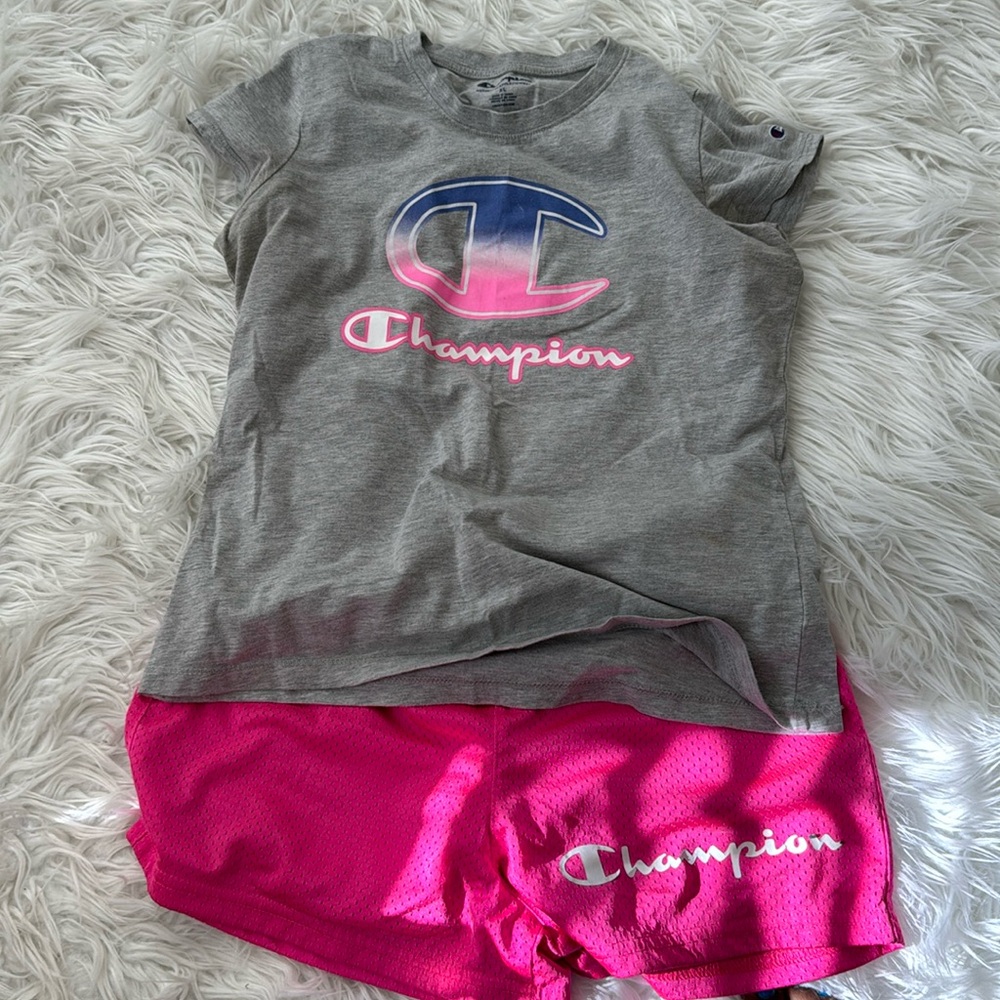 Girls champion short set
